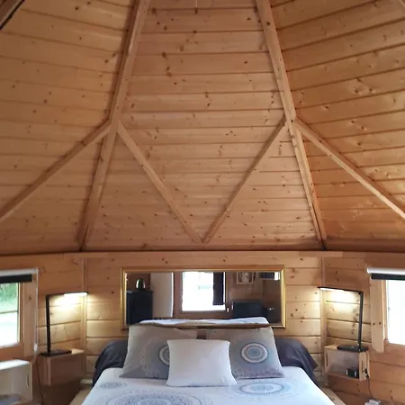 La Longere Des Nuits De Varenne Muchedent Room photo
