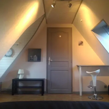 La Longere Des Nuits De Varenne Muchedent Room photo