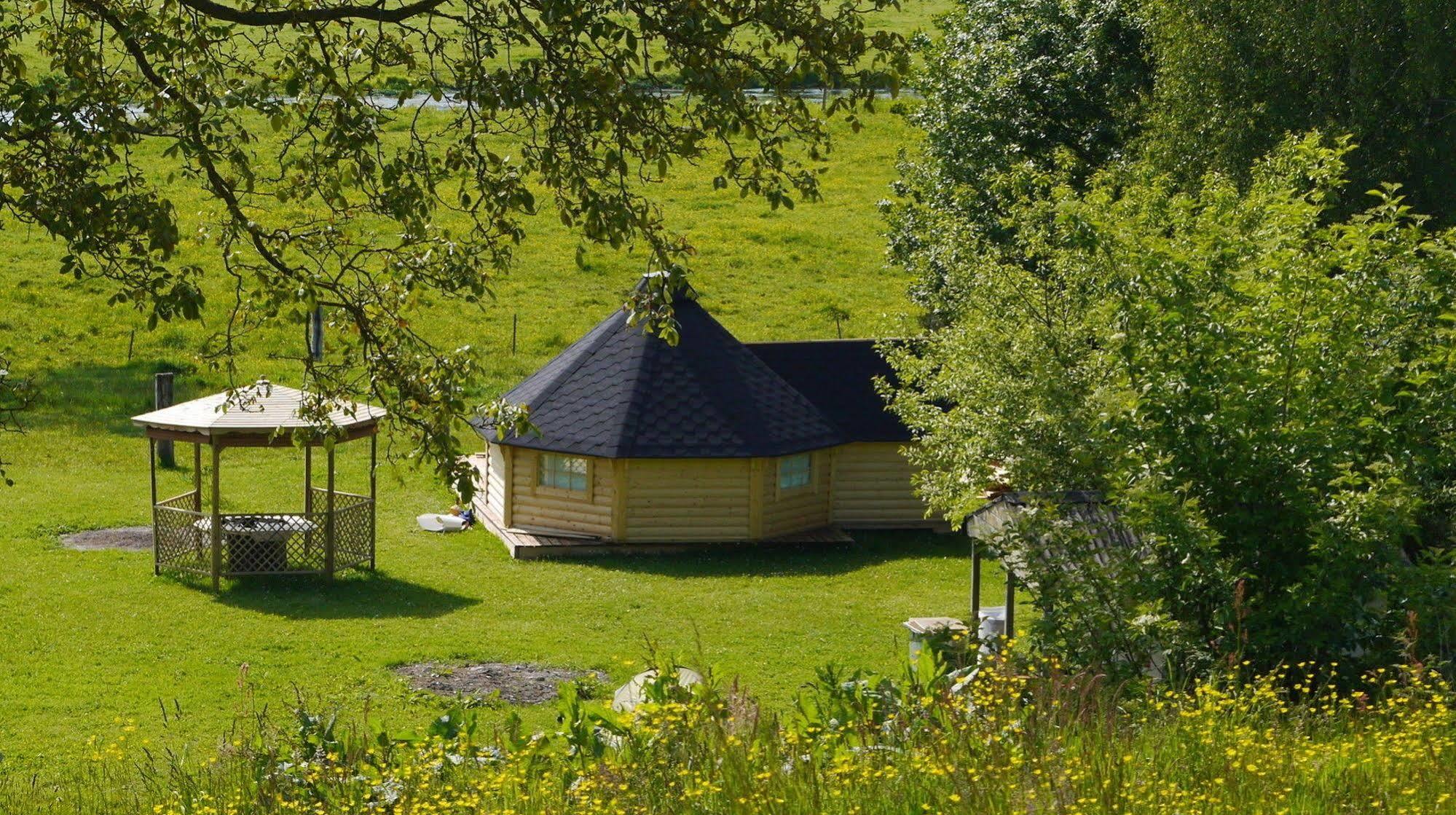 La Longere Des Nuits De Varenne Bed & Breakfast 3*